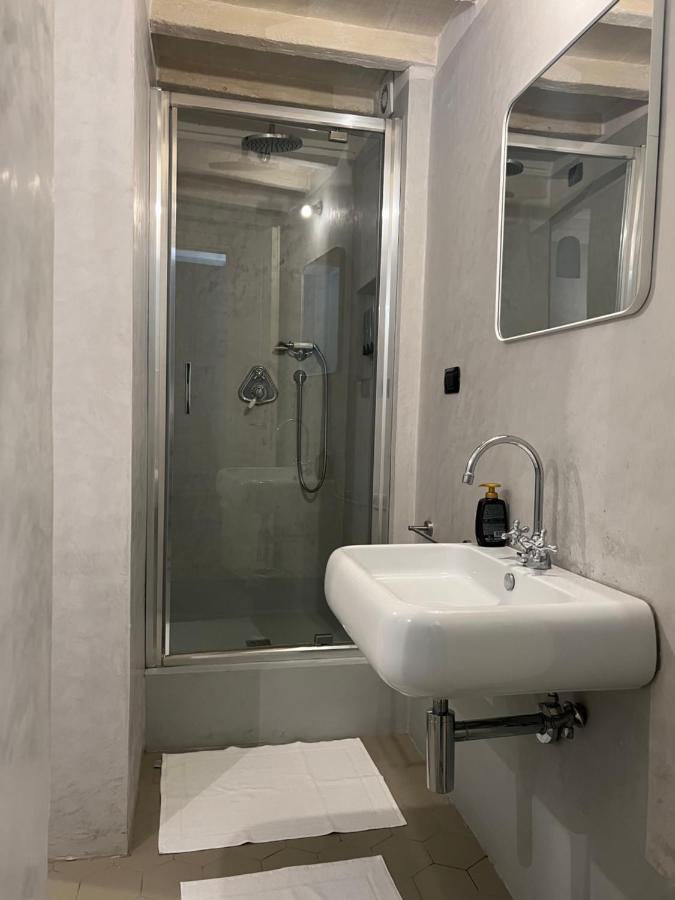 Unique And Antique Apartment Floransa Dış mekan fotoğraf