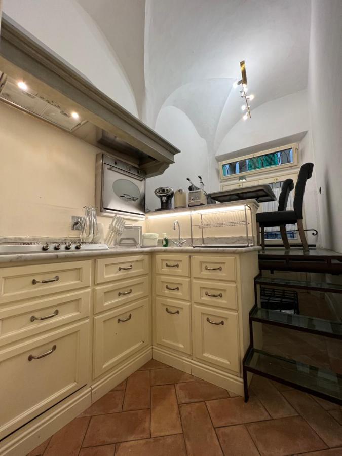 Unique And Antique Apartment Floransa Dış mekan fotoğraf